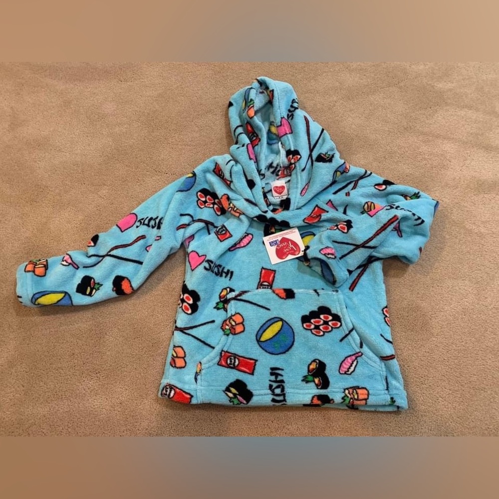 Made with Love and Kisses ‘Sushi Madness’ hooded PJ top. New w/tags. Girls 8/10
